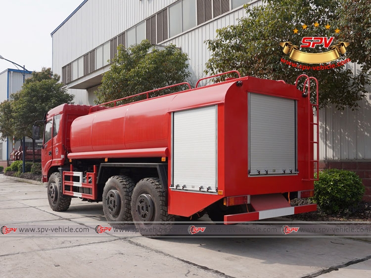 6X6 Offroad Dongfeng Forest Fire Truck Rear Left View